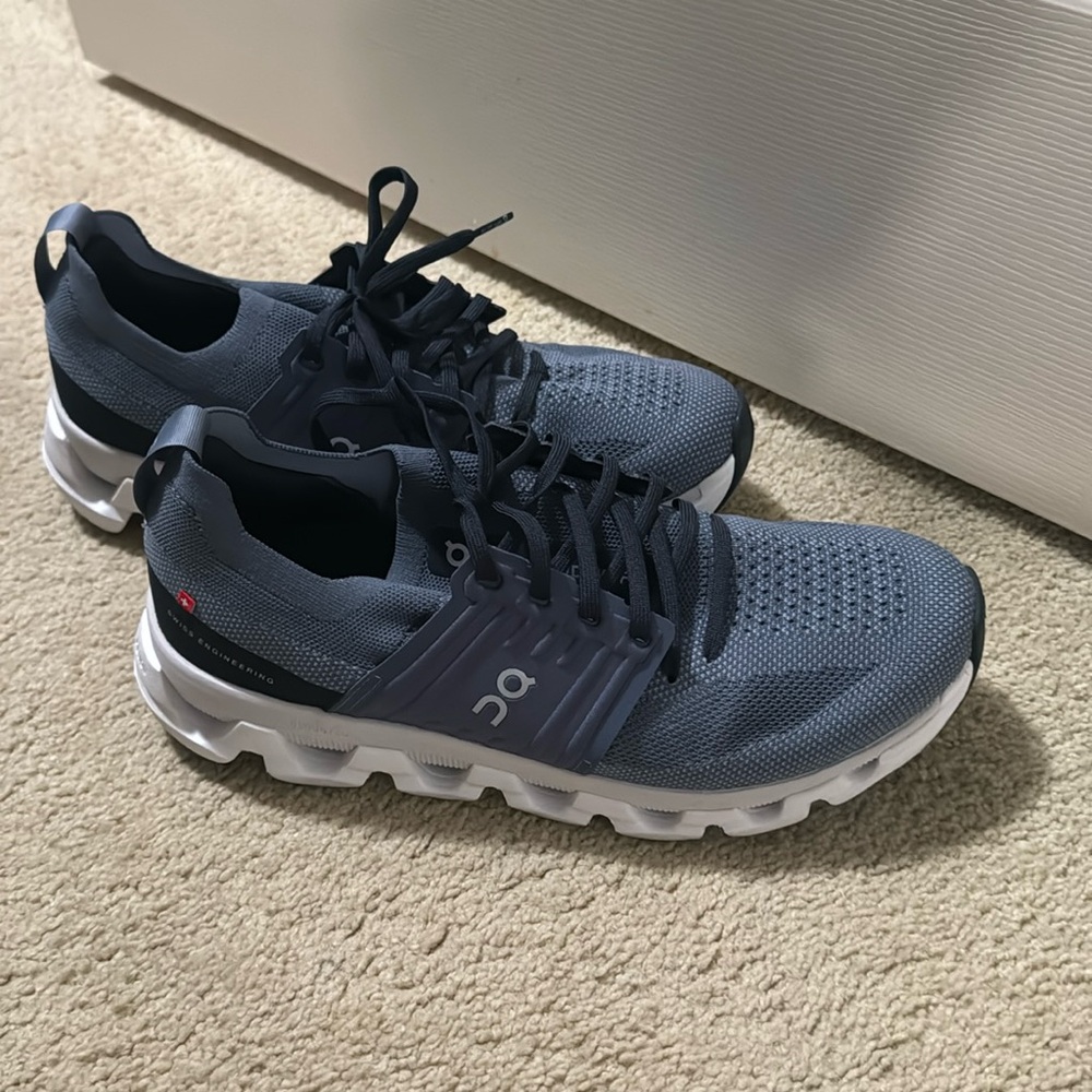 On Cloudswift 3 Running Shoe Womens 11